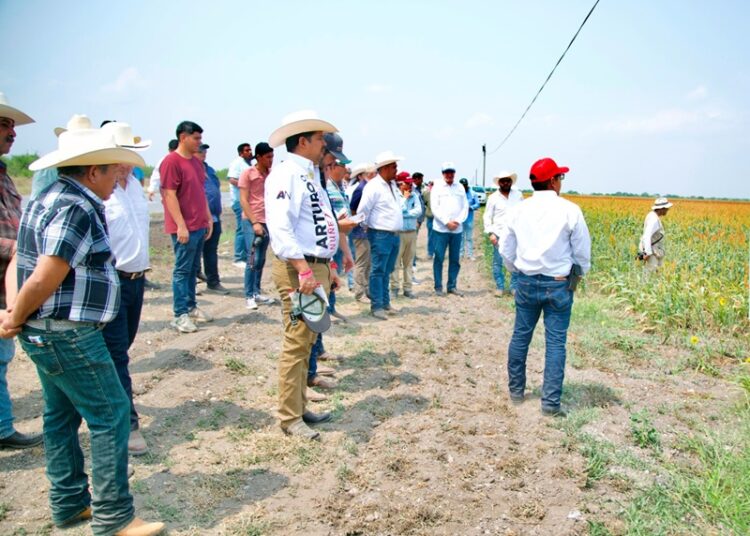 Reafirma Arturo Núñez compromiso con el campo Tamaulipeco: “Nunca más estarán solos”