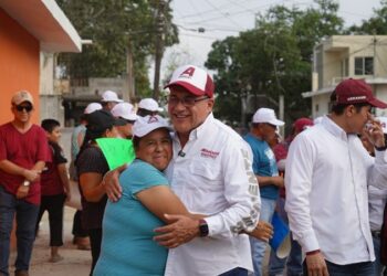 Realiza Armando Martínez Manríquez recorrido por la transformación en el Fracc. El Edén