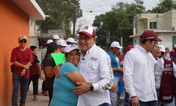 Realiza Armando Martínez Manríquez recorrido por la transformación en el Fracc. El Edén