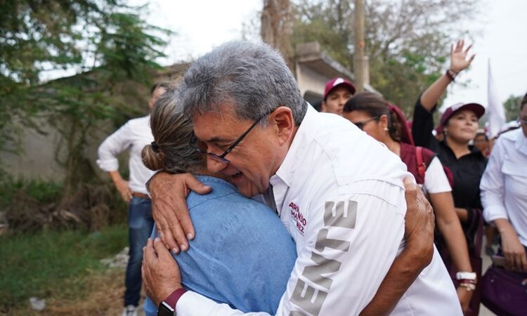 Realiza Armando Martínez Manríquez recorrido por la transformación en el Fracc. El Edén