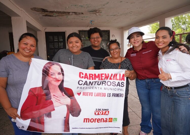 Recorren candidatas Carmen Lilia Canturosas y Olga Sosa la Colonia Solidaridad