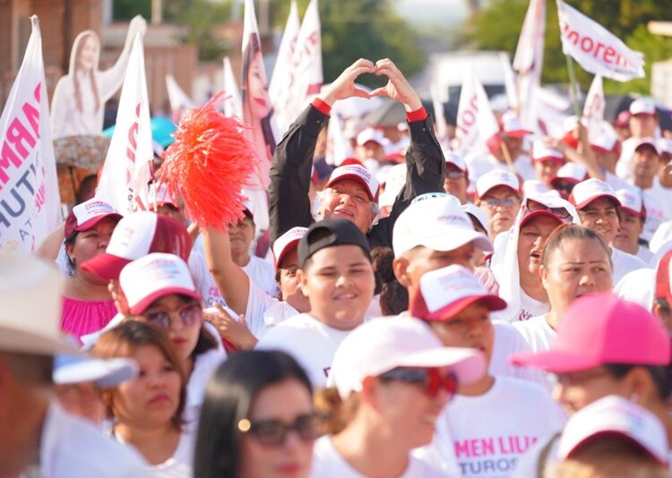 Recorre Carmen Lilia Canturosas junto a Cristabell Zamora y grupo de priístas Colonia Hidalgo