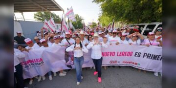 Recorre Carmen Lilia Canturosas junto a Cristabell Zamora y grupo de priístas Colonia Hidalgo