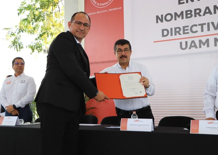 Rector de la UAT entrega nombramientos a nuevos directivos de la UAM Mante