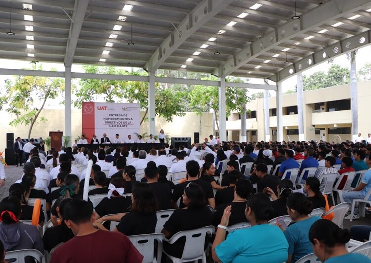 Rector de la UAT entrega nombramientos a nuevos directivos de la UAM Mante