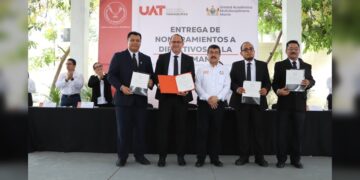 Rector de la UAT entrega nombramientos a nuevos directivos de la UAM Mante