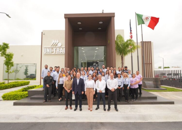 Respalda Grupo UNI-TRADE a candidata Carmen Lilia Canturosas Villarreal