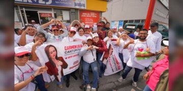 Respaldan más de mil 500 ciudadanos a candidata Carmen Lilia Canturosas en Mega Pegoteo
