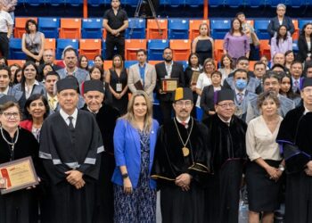 Rinde la UAT emotivo homenaje a su personal académico