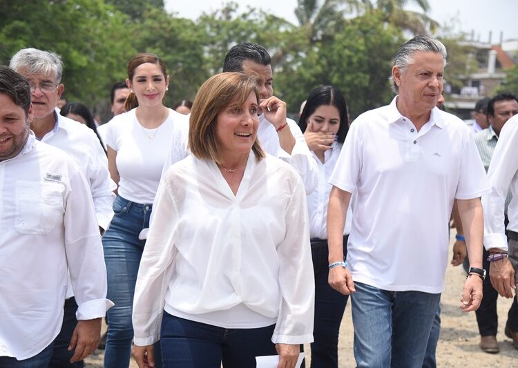 Rosa González y Chucho Nader brindan reconocimiento a las y los trabajadores