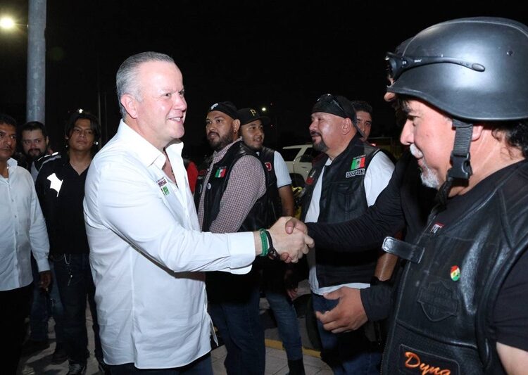 Ruedan motociclistas en apoyo a candidatos de Morena en NLD