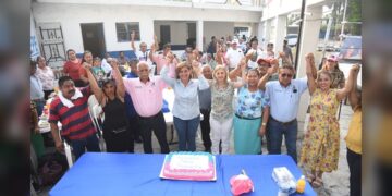 Sociedad civil y gremio de voceadores reiteran su apoyo a Rosa González