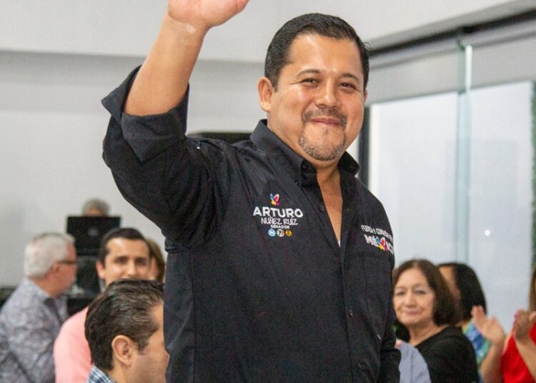 “Somos el cambio con rumbo”: Arturo Nuñez