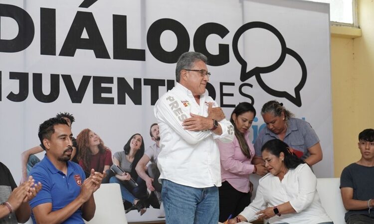 Sostiene Armando Martínez Manríquez encuentro con jóvenes