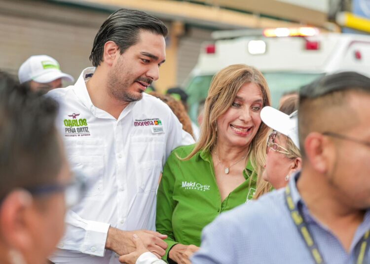 Carlos Peña participó en el desfile del Día del Trabajo