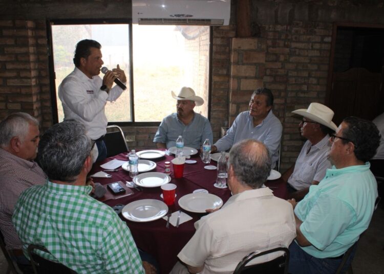 Se suman sectores productivos a la campaña de Lalo Gattás
