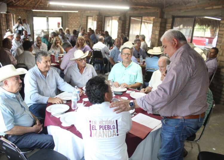 Se suman sectores productivos a la campaña de Lalo Gattás