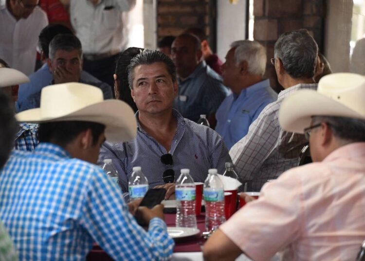 Se suman sectores productivos a la campaña de Lalo Gattás