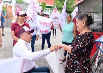 Marco Gallegos festeja a las mamás de Reynosa