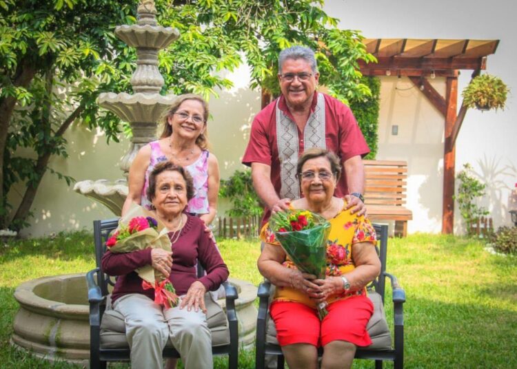 En Altamira, reconoce Armando a las mamás en su día