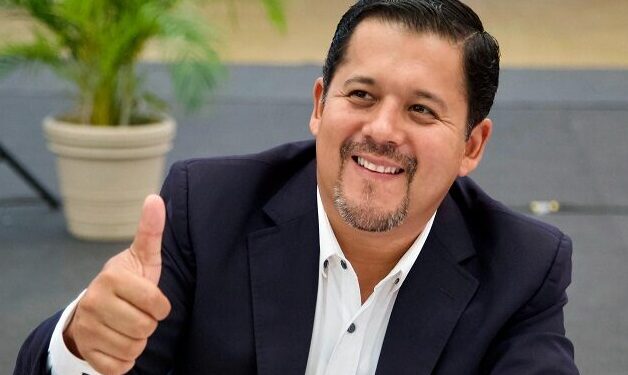 Defendamos la democracia: Arturo Núñez