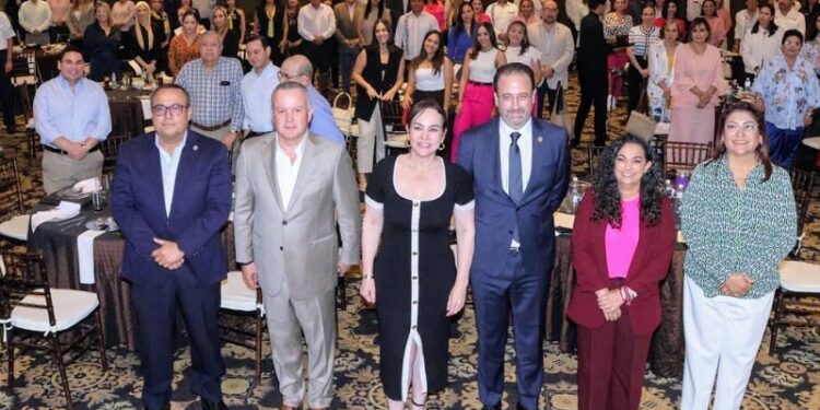 Será NLD punto estratégico del comercio mundial: CCR