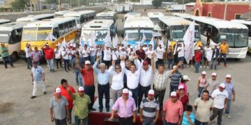Transportistas toman la ruta del triunfo: todos con Lalo Gattás