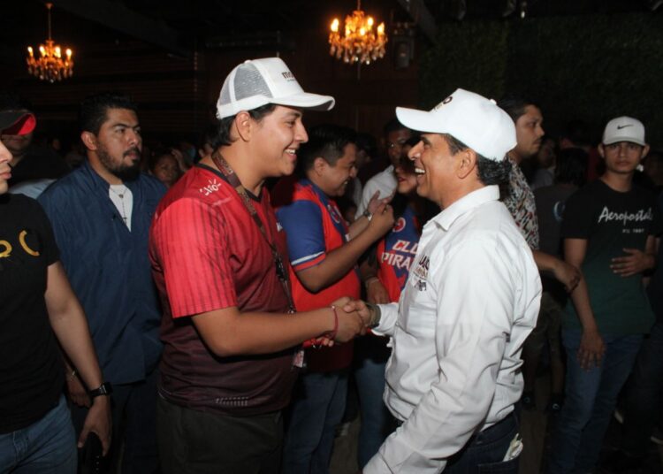 Transportistas toman la ruta del triunfo: todos con Lalo Gattás