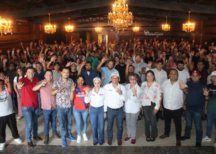 Transportistas toman la ruta del triunfo: todos con Lalo Gattás