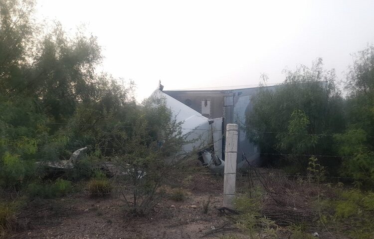 Por presunto problema de salud del operador, tráiler se accidenta en La Gloria-San Fernando