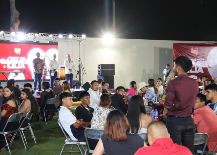 Respalda juventud neolaredense a Carlos Canturosas