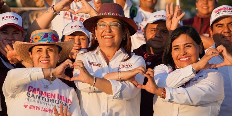 Consolida Ana Laura Valdovinos acercamiento con ciudadanos en NLD