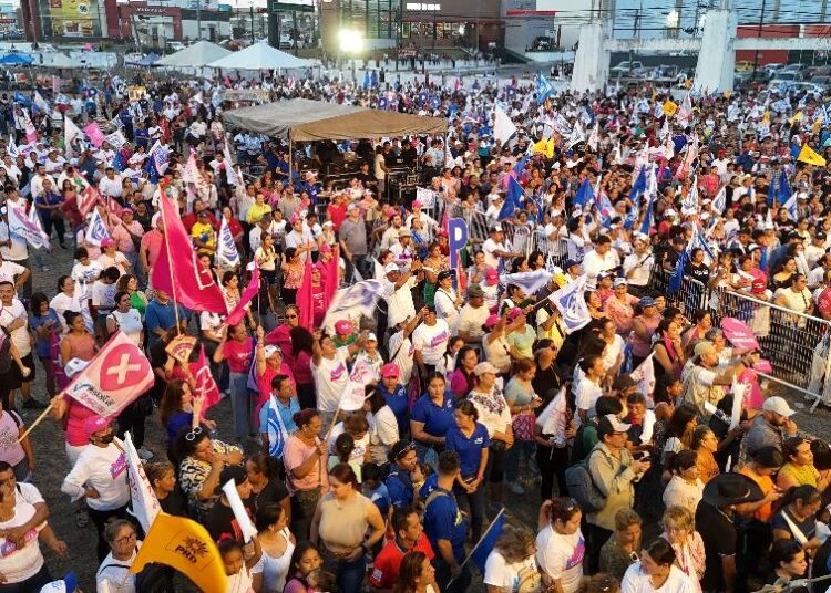 Espectacular Cierre de Campaña de Rosa González, Chucho Nader, Marcela Unda y Pepe Schekaibán