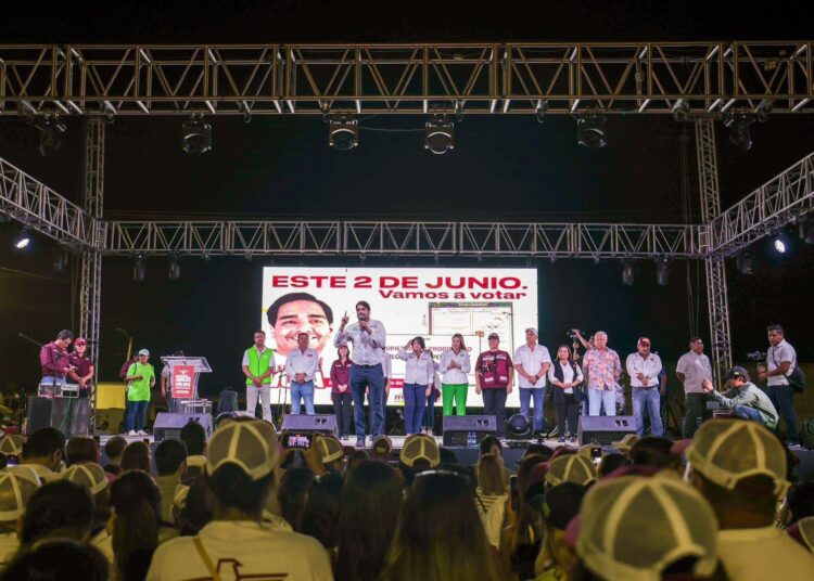 Carlos y Maki unidos, en el gran 5º cierre de La Victoria