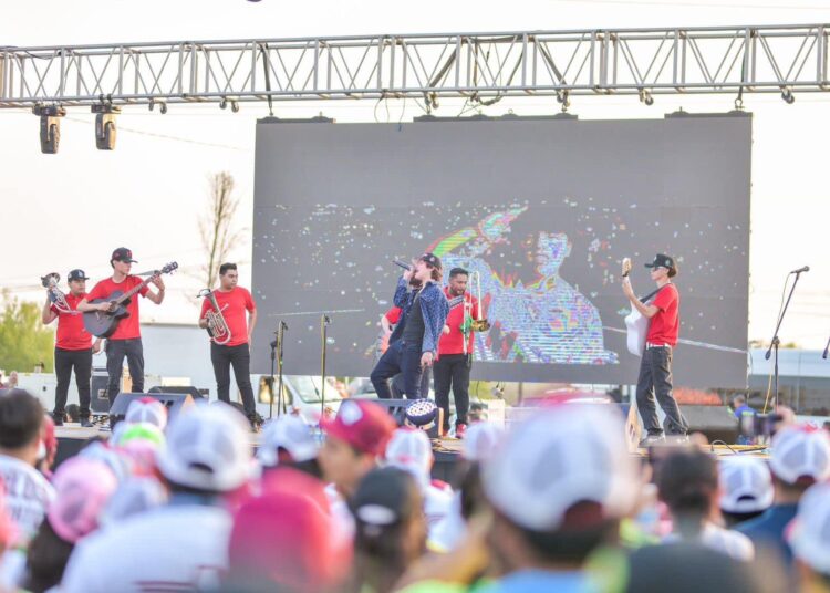 Carlos y Maki unidos, en el gran 5º cierre de La Victoria