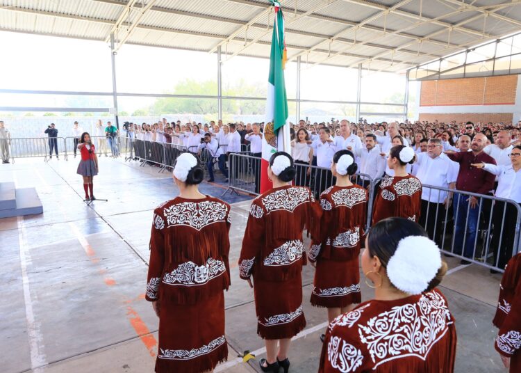 Destaca Américo rol de las educadoras en formación de nuevas generaciones