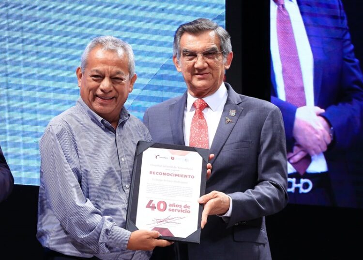 Anuncia gobernador construcción de torre de servicios en Hospital Infantil de Tamaulipas