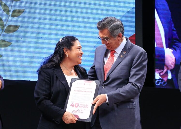 Anuncia gobernador construcción de torre de servicios en Hospital Infantil de Tamaulipas