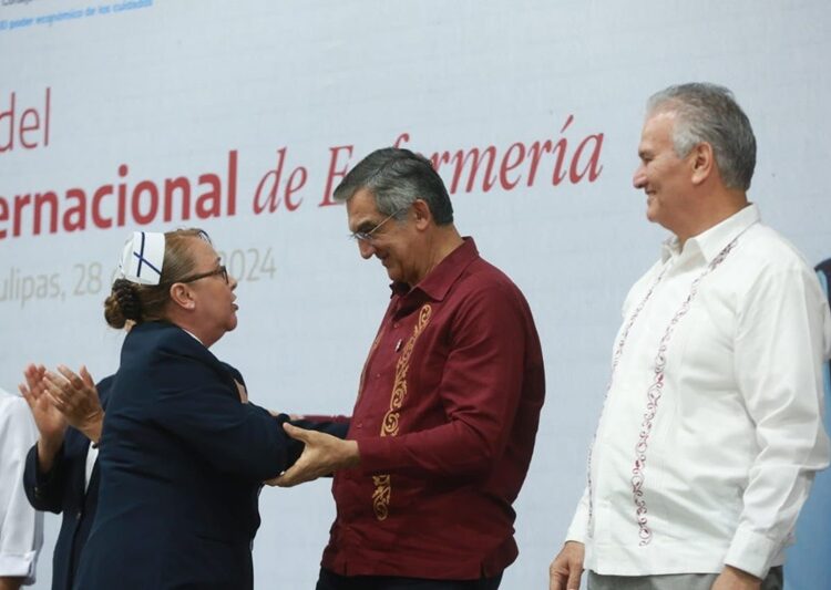 Reconoce Américo labor del personal de enfermería: es la profesión más humanista