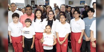 Abanderamiento de la Delegación Estatal que participará en la Olimpiada Nacional de Matemáticas