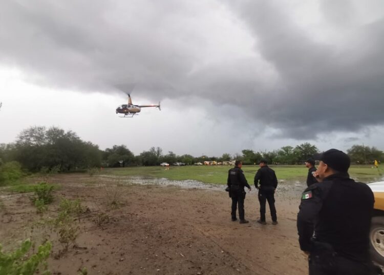 Activa Plan Tamaulipas de la SSPT helicópteros para evacuar a población afectada por creciente del Río Purificación