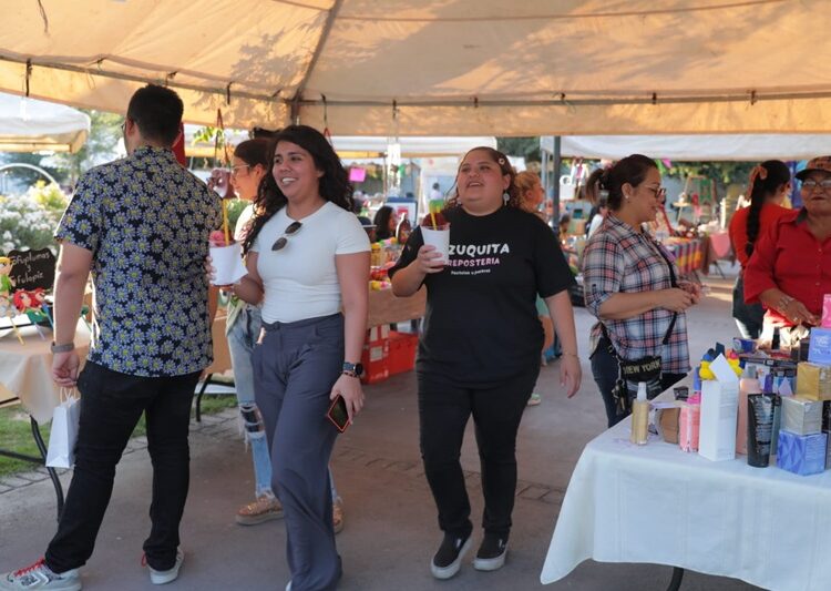 Apoya Gobierno de NLD a 150 emprendedores en edición 34 del Bazar UNE