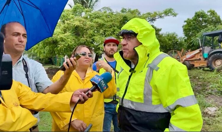 AMM supervisa labores de limpieza en colonias afectadas por las lluvias