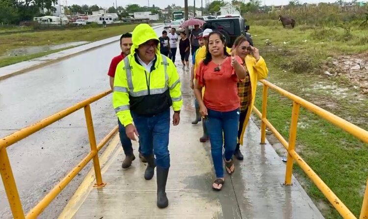 AMM supervisa labores de limpieza en colonias afectadas por las lluvias