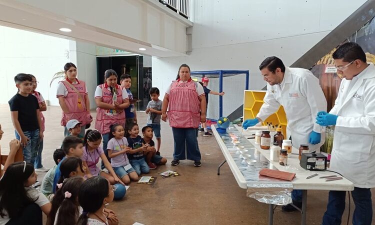 Colabora la UAT en difundir la ciencia a escolares de educación básica