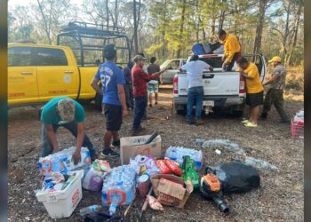 Colaboran brigadistas de la SEDUMA en contención de incendio forestal en Jaumave