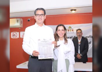 Comienza la feria de constancias de mayoría!!!