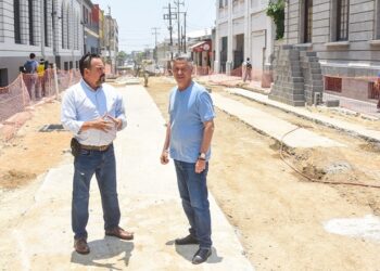 Constata Chucho Nader avance en obra de conversión vial en la Zona Centro
