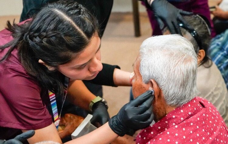 DIF NLD abre inscripciones para campaña de aparatos auditivos