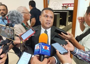 Piden que AstraZeneca pague afectaciones por vacuna en Tamaulipas